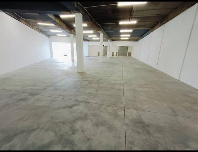 INDUSTRIAL PROPERTY TO RENT IN HALFWAY HOUSE